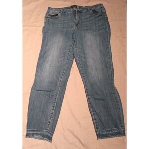 Plus Size Women’s Jeans 1X Raw Hem Skinny Denim High Rise Stretch Boho Festival